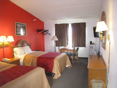 רום Relax Inn מראה חיצוני תמונה