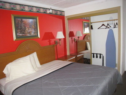 רום Relax Inn מראה חיצוני תמונה