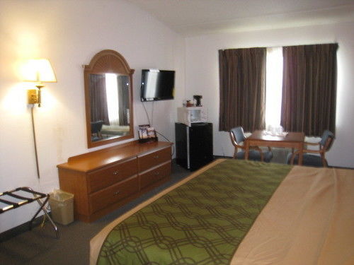 רום Relax Inn מראה חיצוני תמונה