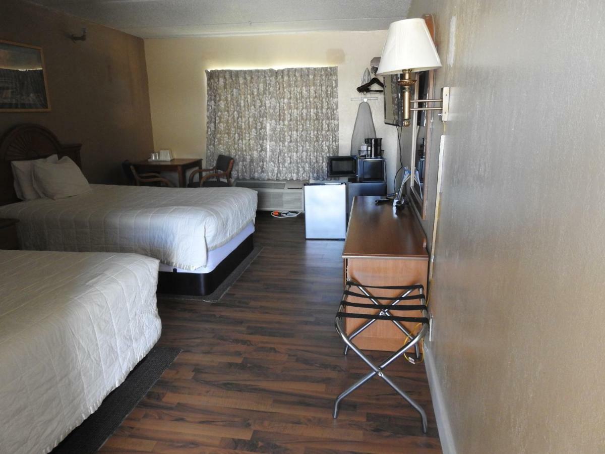 רום Relax Inn מראה חיצוני תמונה