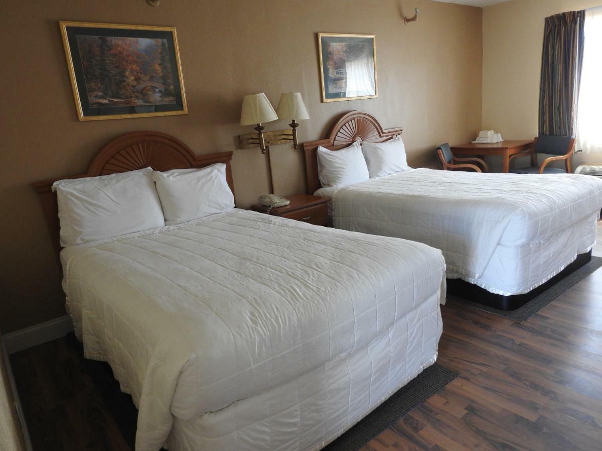 רום Relax Inn מראה חיצוני תמונה